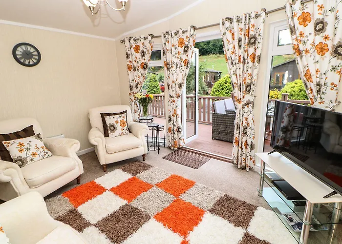 10 Poppy Richmond (North Yorkshire)