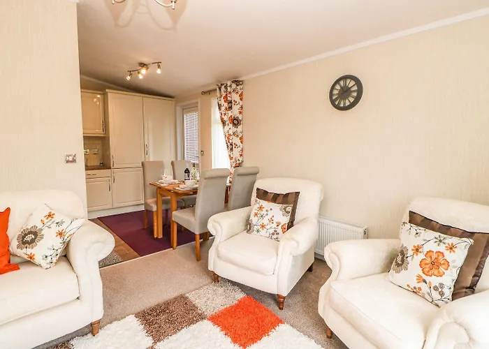 10 Poppy * Richmond (North Yorkshire)